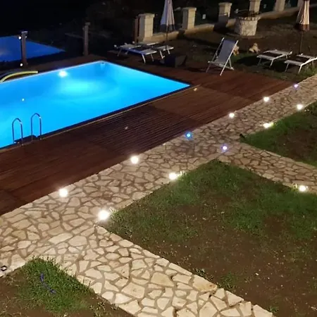Na' Poesia Di Charme Bed & Breakfast *