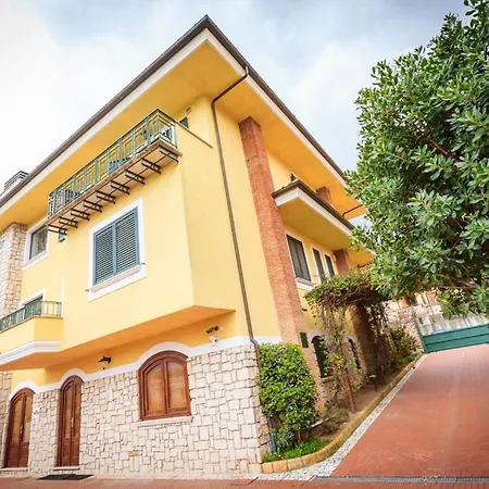Bed & Breakfast Na' Poesia Di Charme *