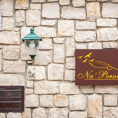 Bed & Breakfast Na' Poesia Di Charme