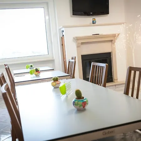 ベッド・アンド・ブレックファスト Na' Poesia Di Charme 4*