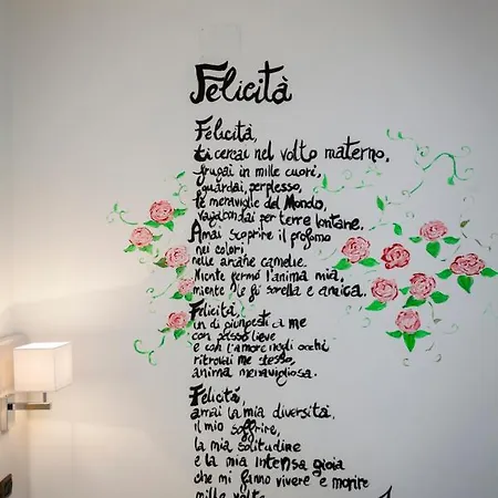 Na' Poesia Di Charme Bed & Breakfast *