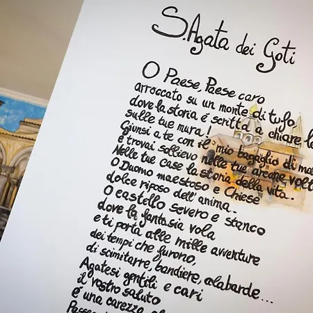 Na' Poesia Di Charme Bed & Breakfast
