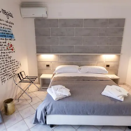 Na' Poesia Di Charme 4* SantʼAgata deʼ Goti